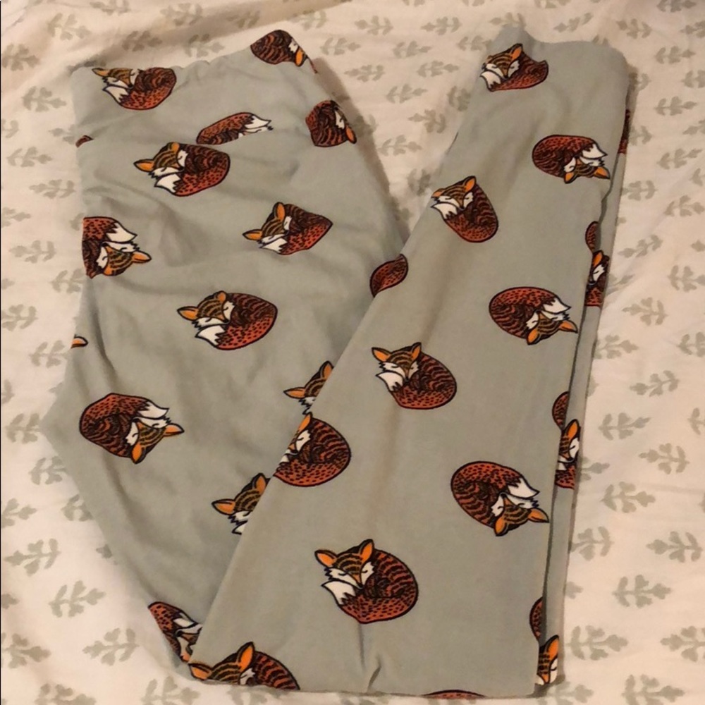 Lularoe One Size Fox!